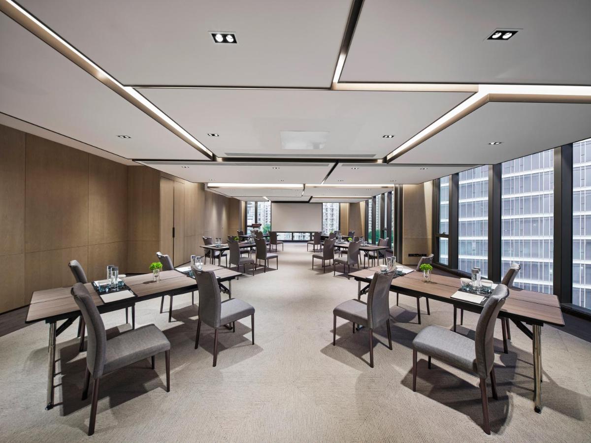 Intercontinental Dongguan By Ihg - Free Shuttle Bus To Canton Fair During Canton Fair Period 5*